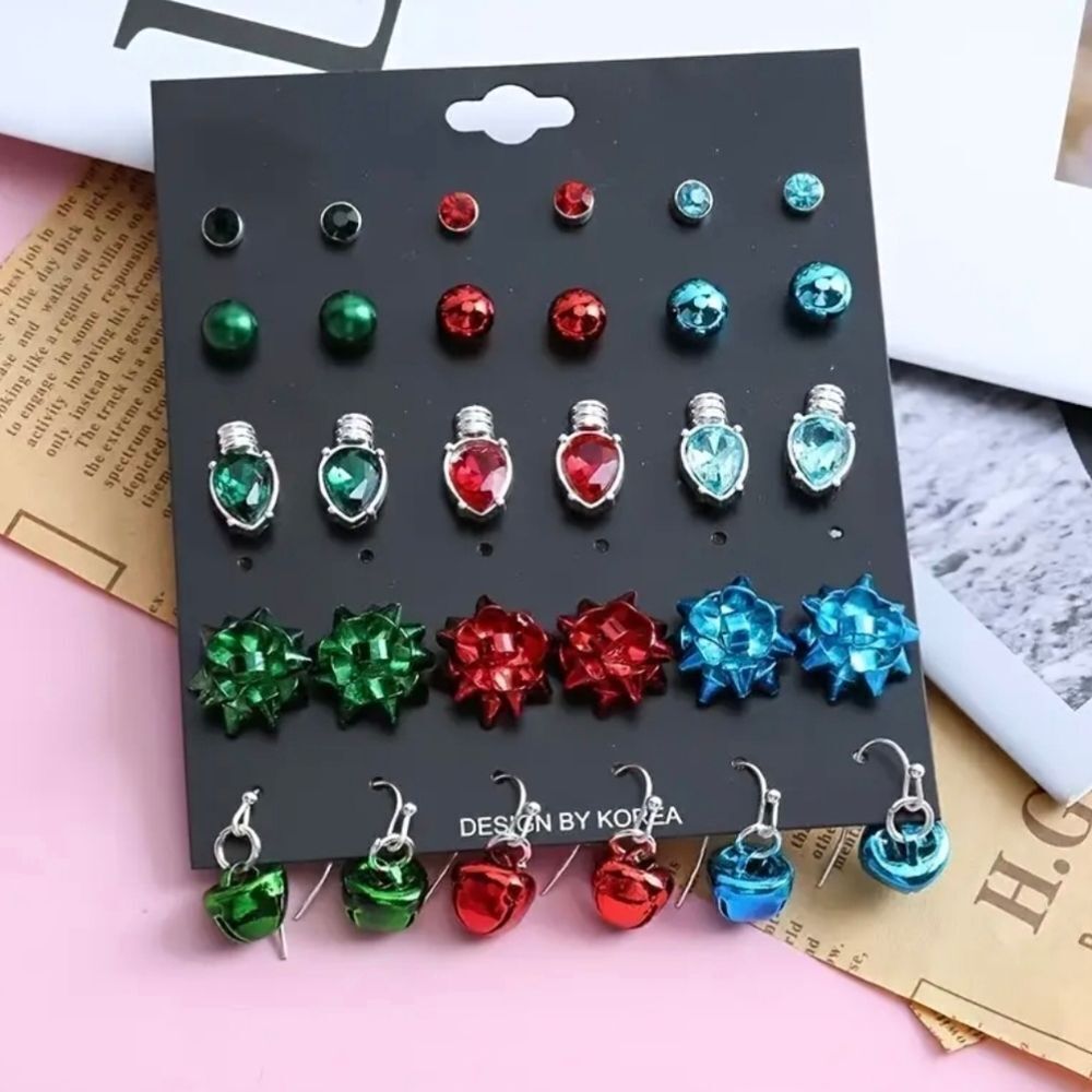 15 Pairs of Christmas Stud Earrings